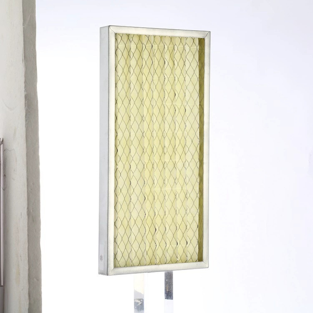 Однослойный карманный фильтрующий материал с подложкой из ламинированной металлической сетки